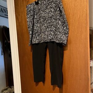 Legacy Black and White Patterned Capri leggings with attached skirt